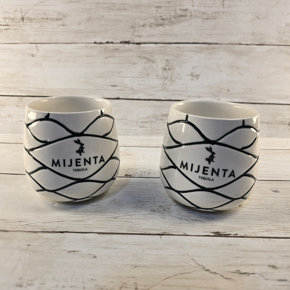 Mijenta Tequila Ceramic Copitas Set of 2 Black White Agave Sipping Cups Mezcal